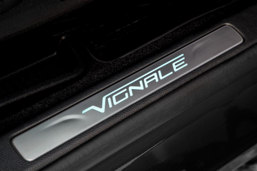 Детали интерьера Ford Edge Vignale 2018 года  (EU) (фото 31 из 40)